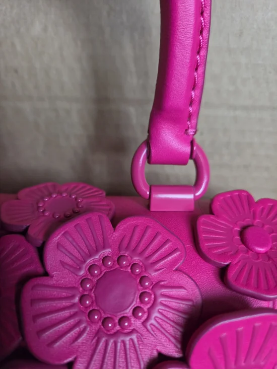 Coach Rogue Top Handle Tea Rose In DRAGONFRUIT - Overseas Exclusive - Picture 3 of 16